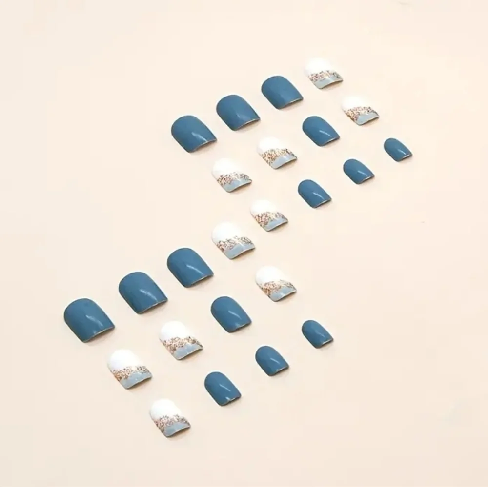 24 Pieces Fake Press On Nails